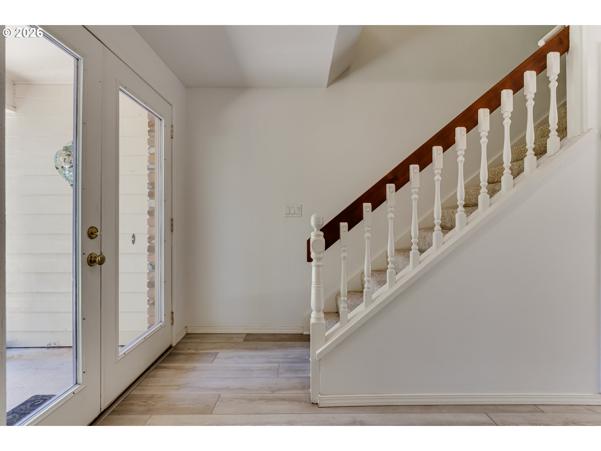 88119 Tiki Lane Springfield, OR 97478 - Photo 8 of 46 Staircase