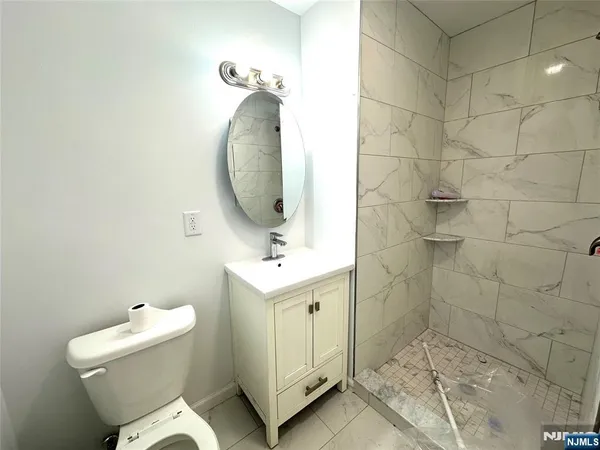 $3,300 | 369 Wilson Avenue, Unit 2, Fort Lee, NJ 07024