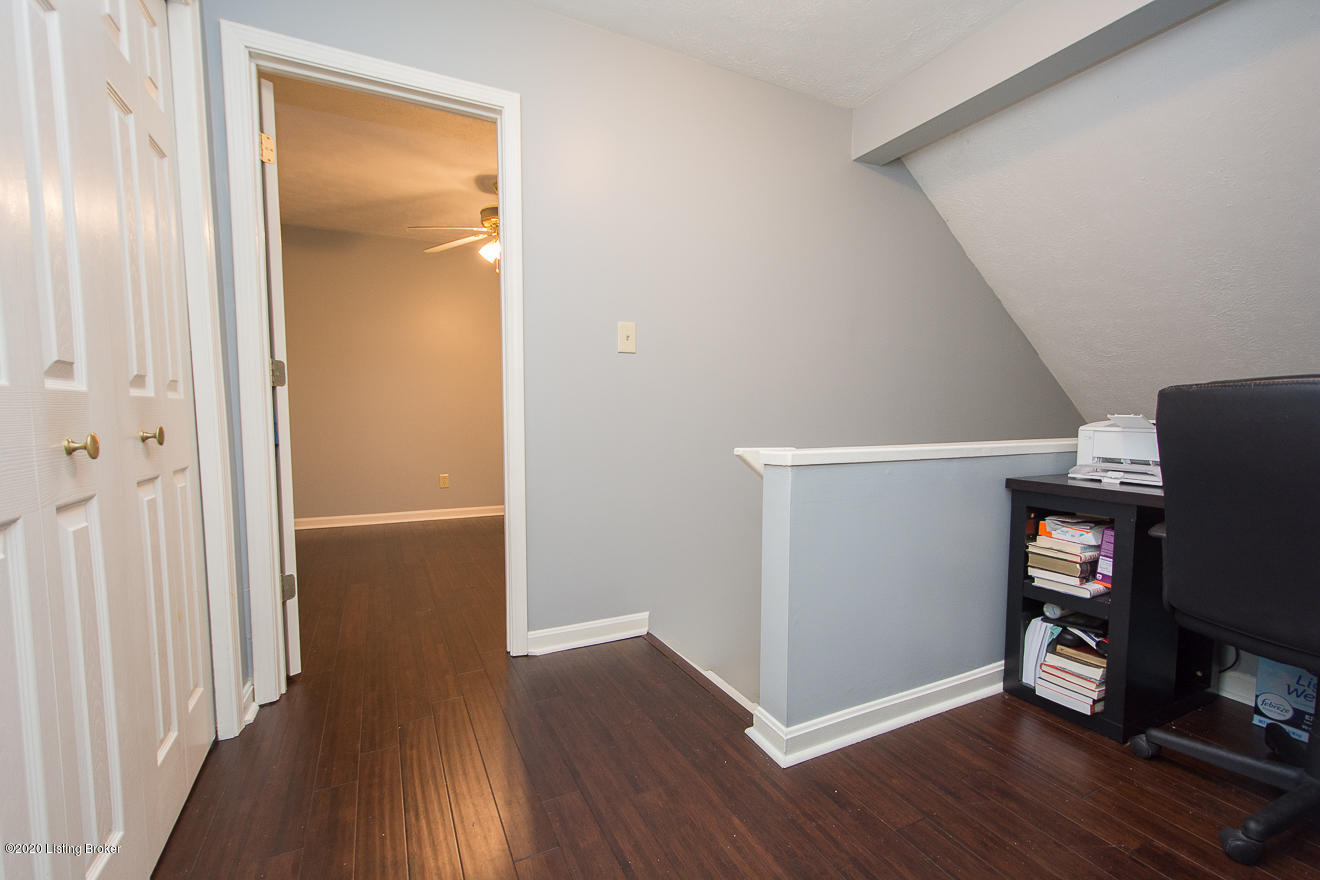 1236 Lexington Road, Unit 202 Louisville, KY 40206 - Photo 18 of 28 Loft