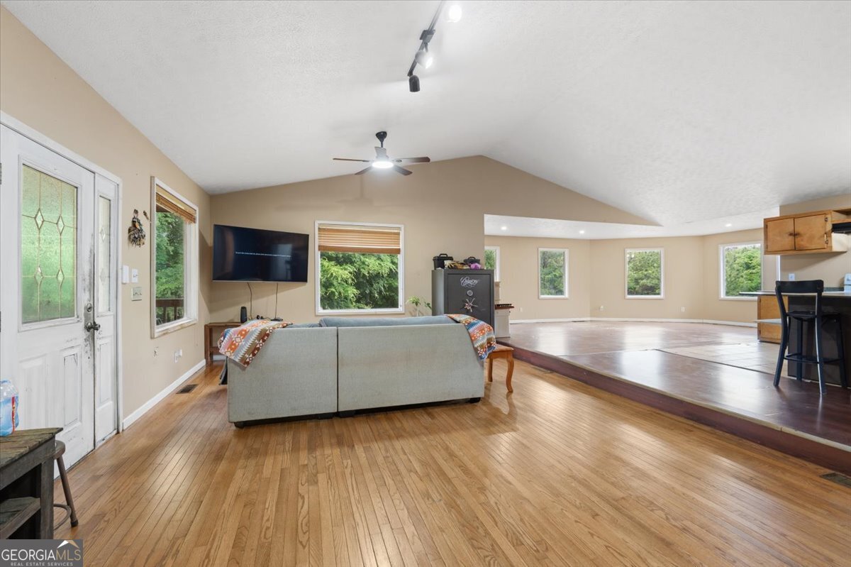 1050 Pintail Lane Madison, GA 30650 - Photo 4 of 52