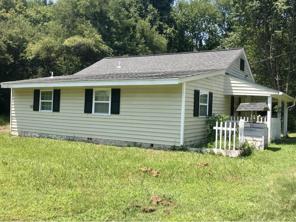 1580 Burch Bridge Road Burlington, NC 27217 - Photo 3 of 20 Gallery Image 3