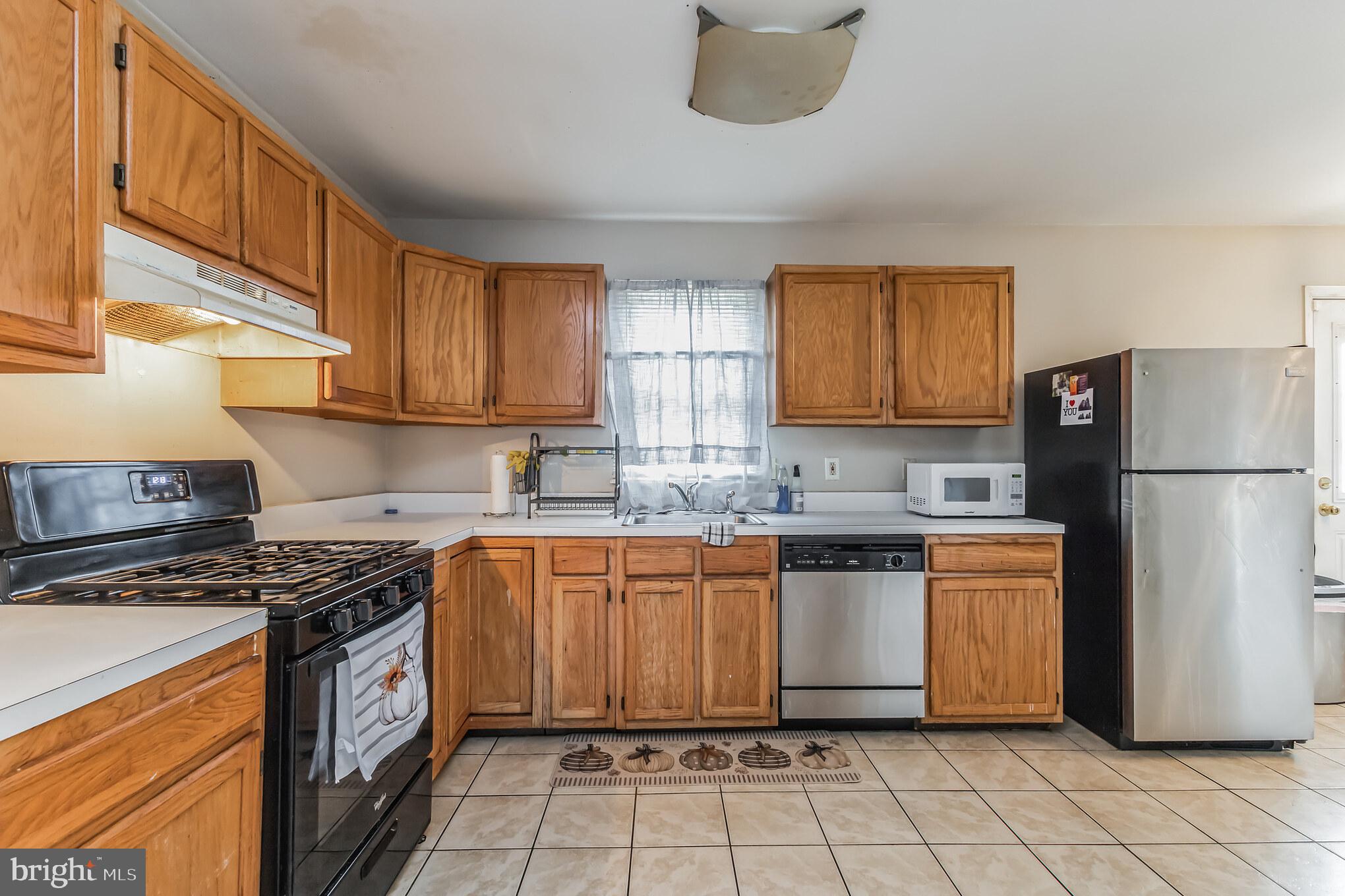 5349 Call Place Southeast Washington, DC 20019 - Photo 6 of 30
