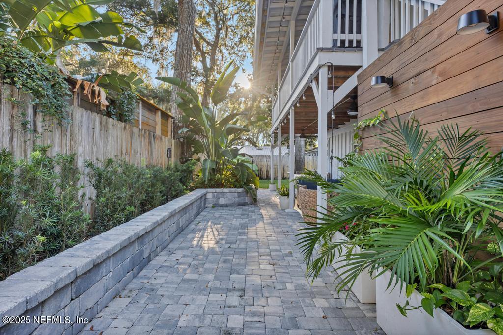 462 Lobelia Road St. Augustine, FL 32086 - Photo 6 of 56 462 Lobelia Rd-8