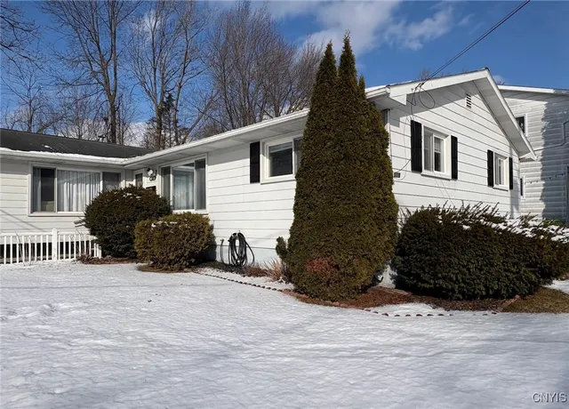 $2,000 | 519 Sunflower Drive, Salina, NY 13088