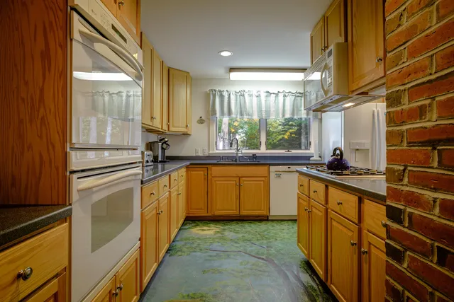 $3,500,000 | 472 Schooner Head Road, Bar Harbor, ME 04609