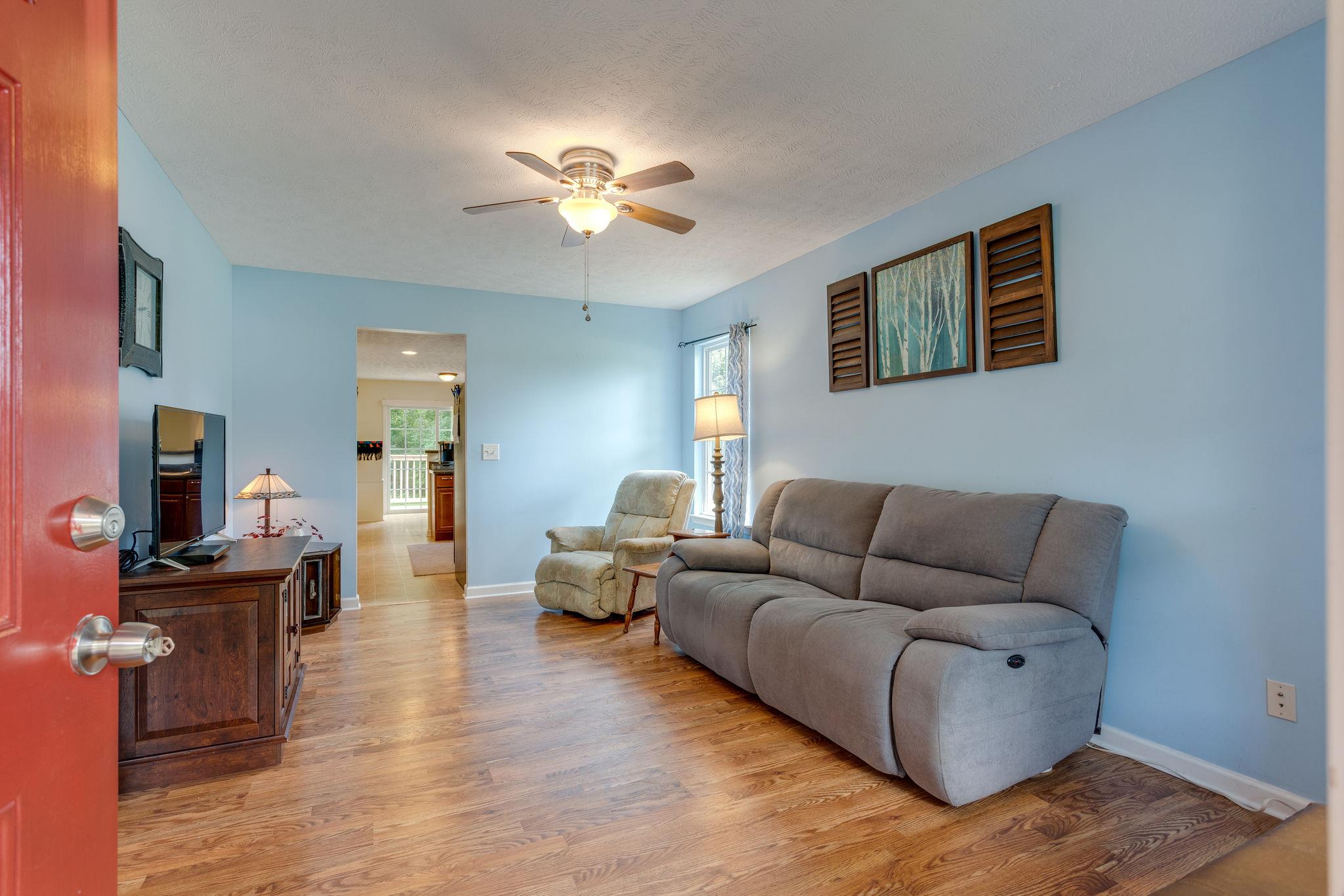 800 Hughes Street Spring Hill, TN 37174 - Photo 3 of 17 Gallery Image 3