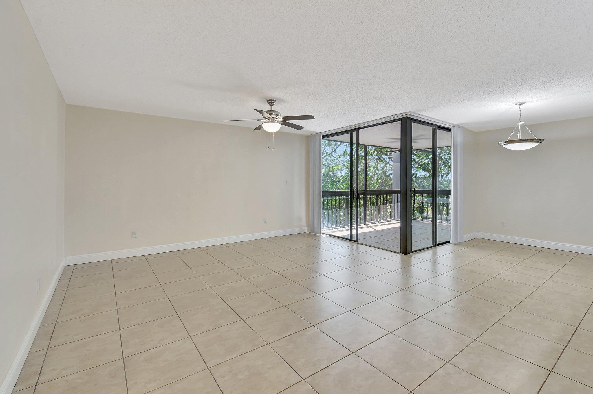 820 Lavers Circle, Unit G402 Delray Beach, FL 33444 - Photo 9 of 28 820 LAVERS CIRCEL #G402