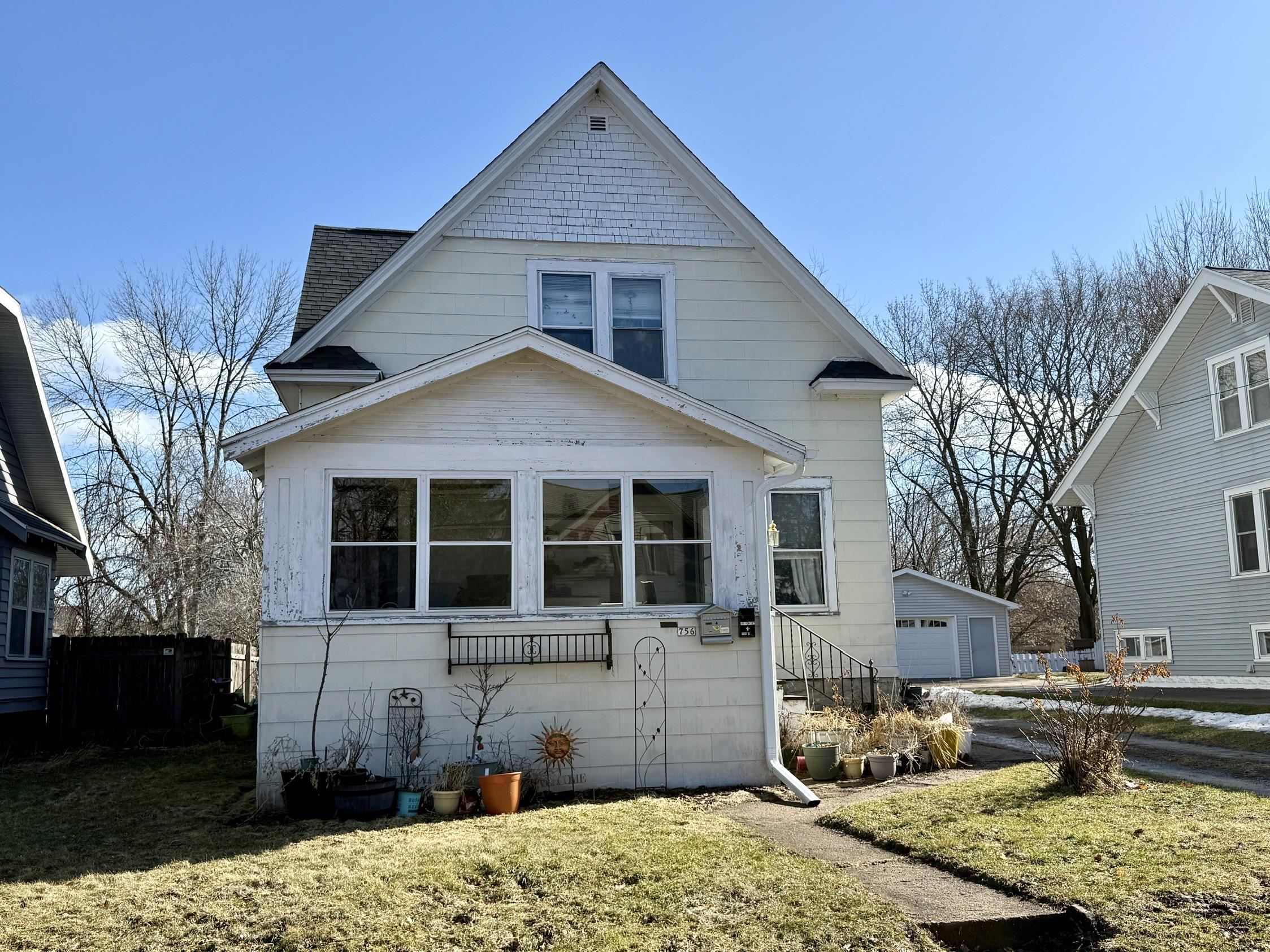 756 Powers Street Oshkosh, WI 54901 - Photo 1 of 1