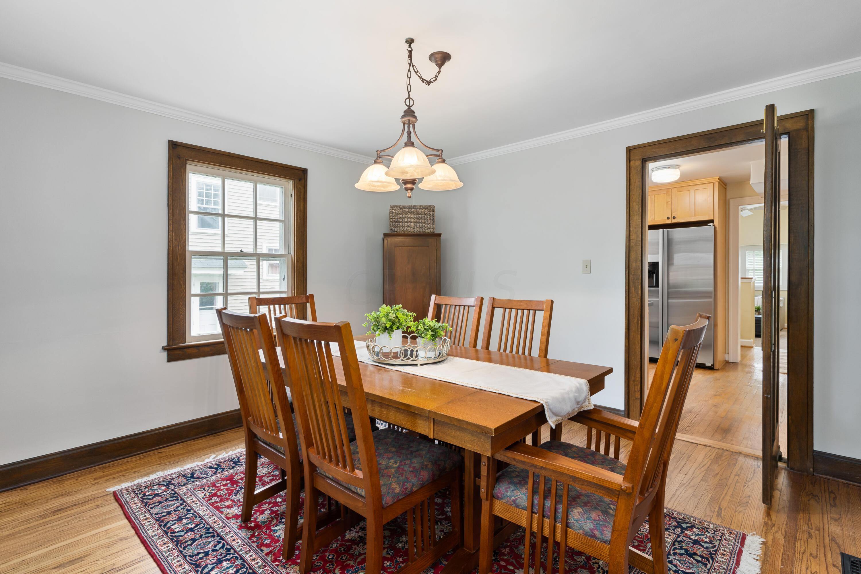 448 East Dunedin Road Columbus, OH 43214 - Photo 13 of 39 Dining Room