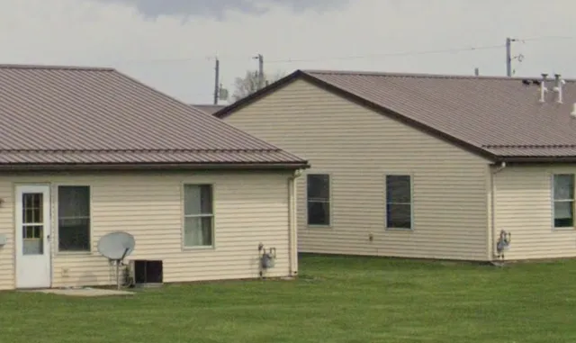 $805 | 233 High Street, Butler, IN 46721