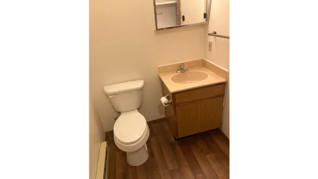 $805 | 233 High Street, Butler, IN 46721