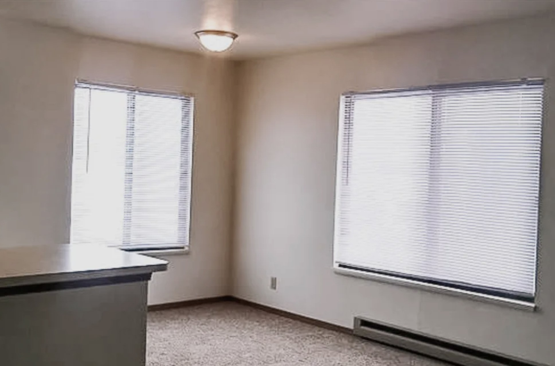 233 High Street Butler, IN 46721 - Photo 5 of 16 an empty room with window