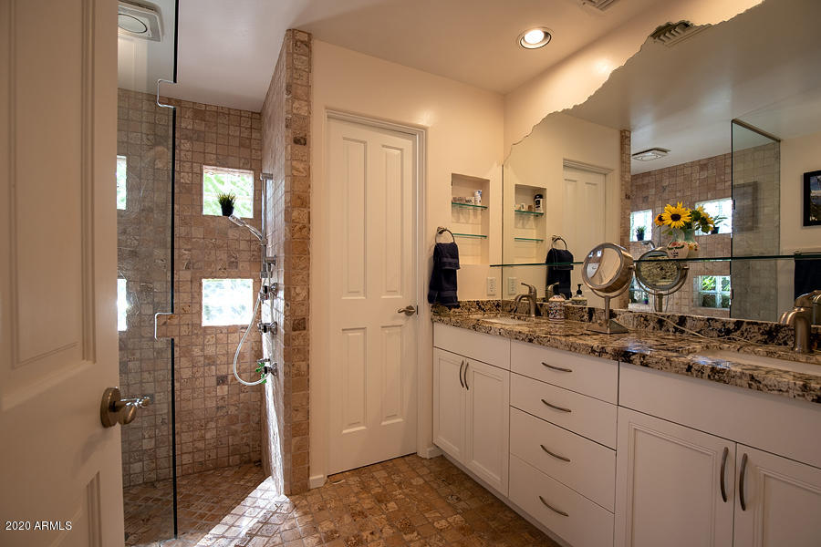 726 West Northview Avenue Phoenix, AZ 85021 - Photo 18 of 54 MBR 3