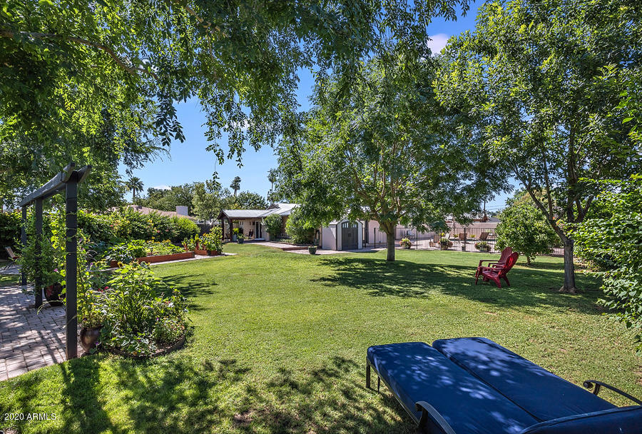 726 West Northview Avenue Phoenix, AZ 85021 - Photo 39 of 54 BY 5