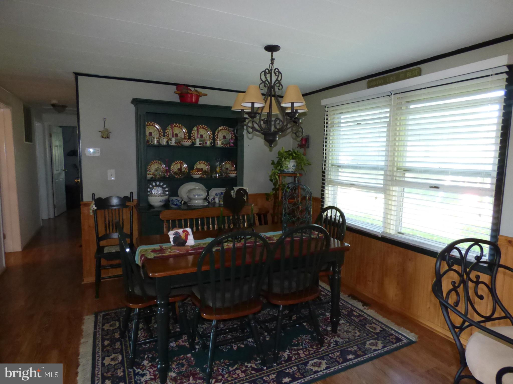 2011 Garrett Road Manchester, MD 21102 - Photo 5 of 23 Dining Room
