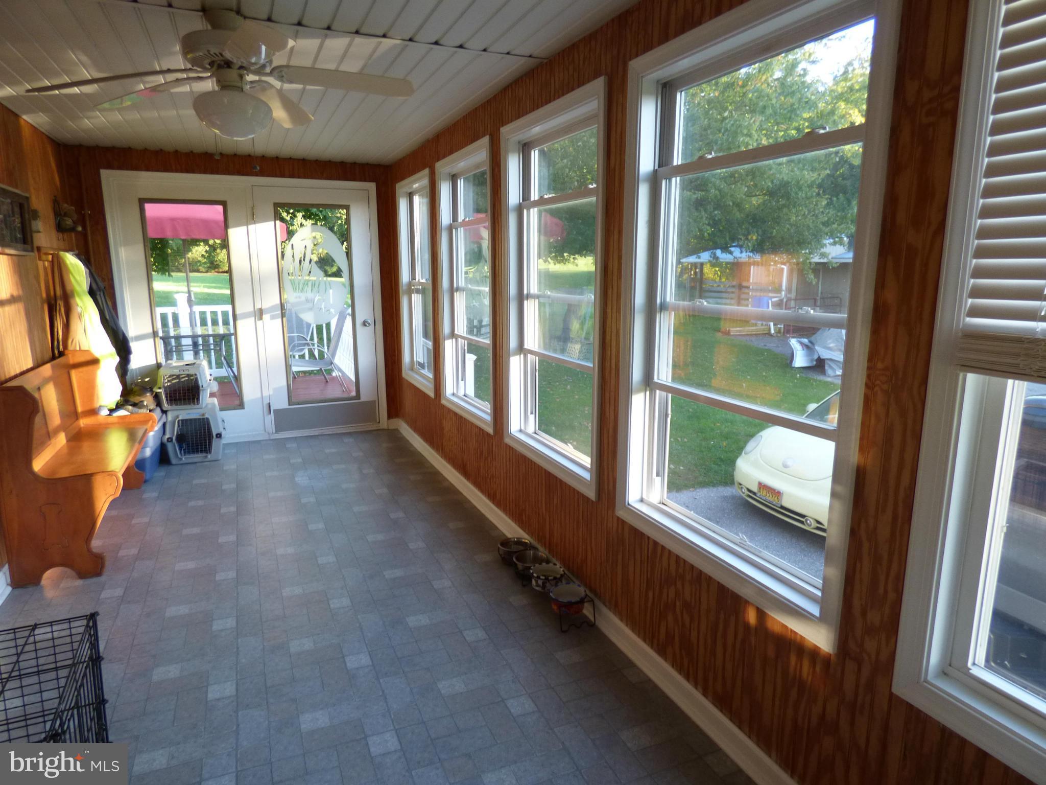 2011 Garrett Road Manchester, MD 21102 - Photo 10 of 23 Sun Room