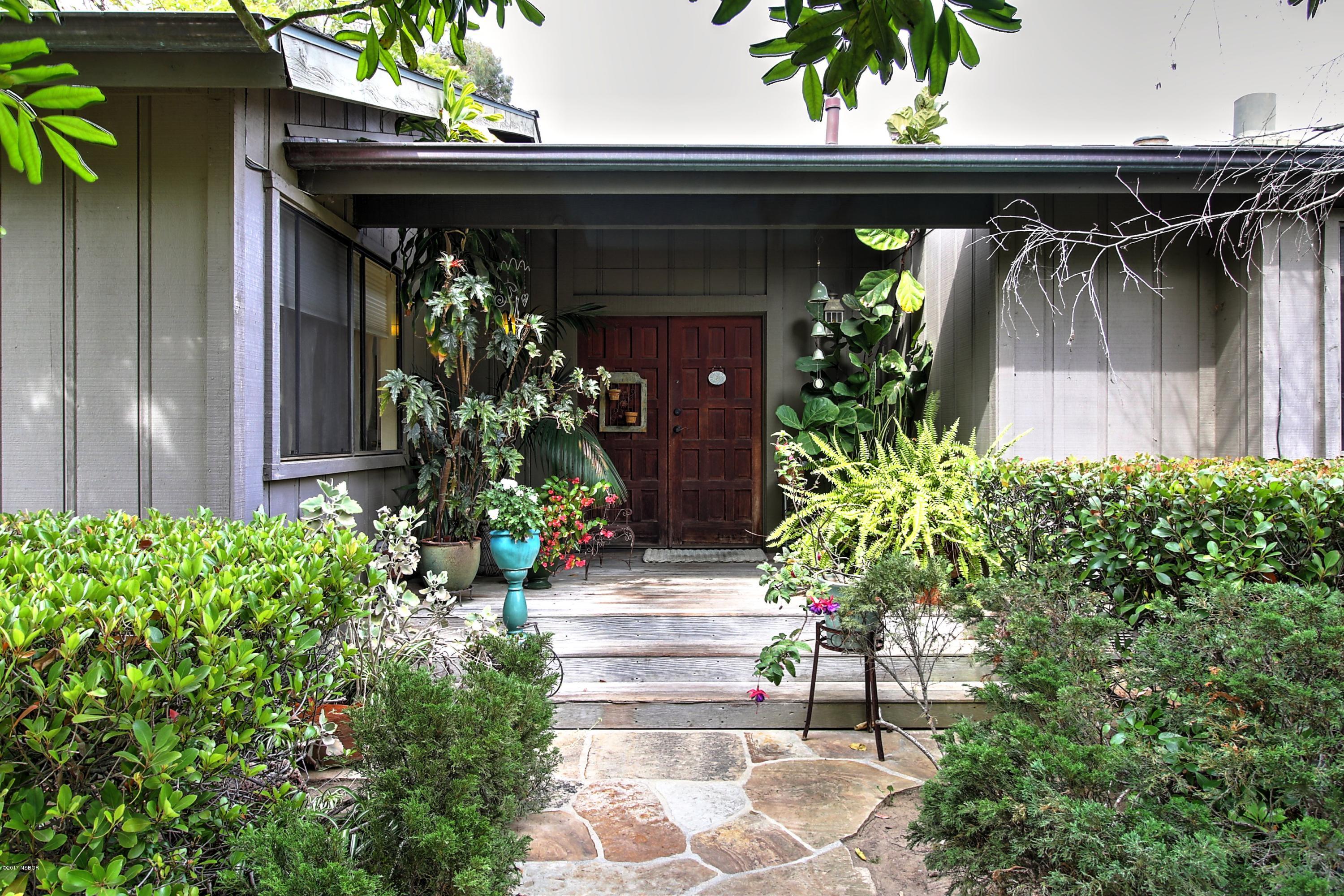 1415 La Cima Road Santa Barbara, CA 93101 - Photo 5 of 45 Entry