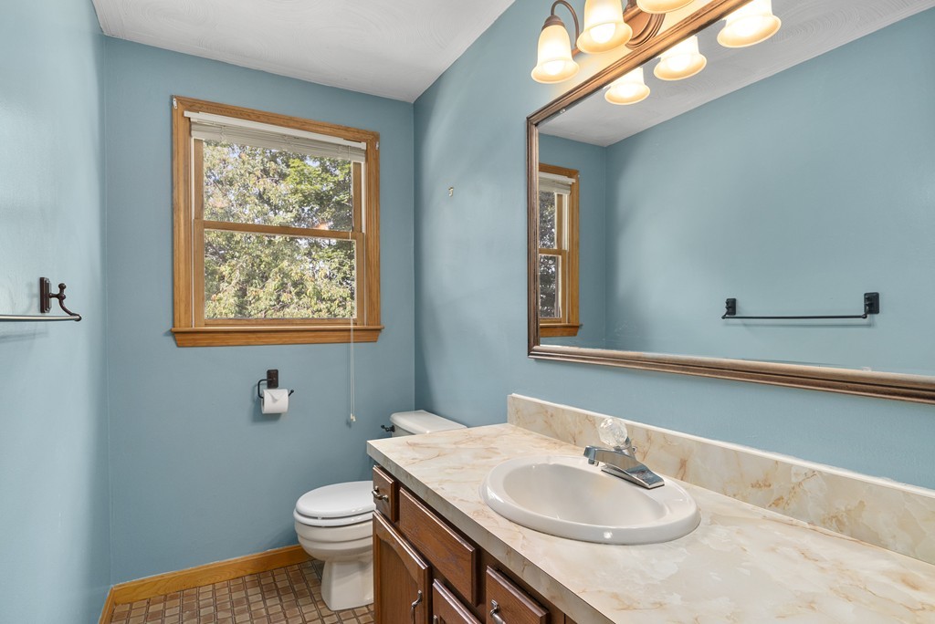 87 Jones Road Hopedale, MA 01747 - Photo 11 of 29 Gallery Image 11