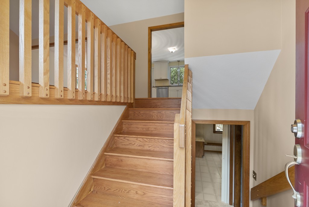87 Jones Road Hopedale, MA 01747 - Photo 3 of 29 Gallery Image 3
