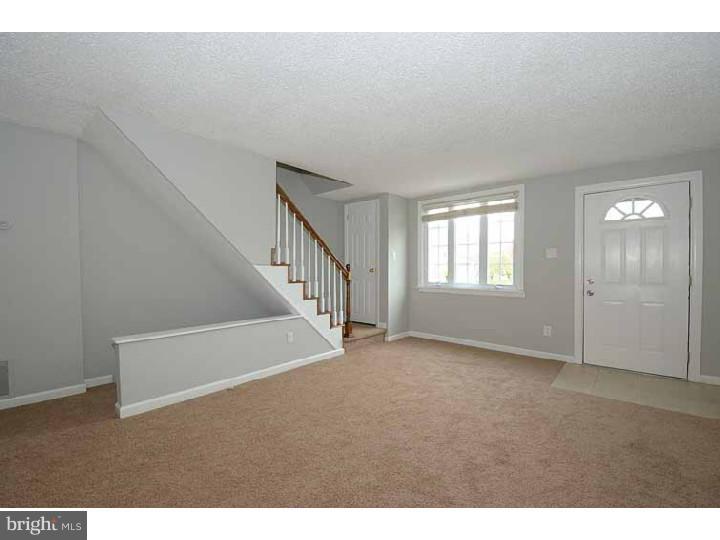 1032 Windsor Road Collingdale, PA 19023 - Photo 4 of 21