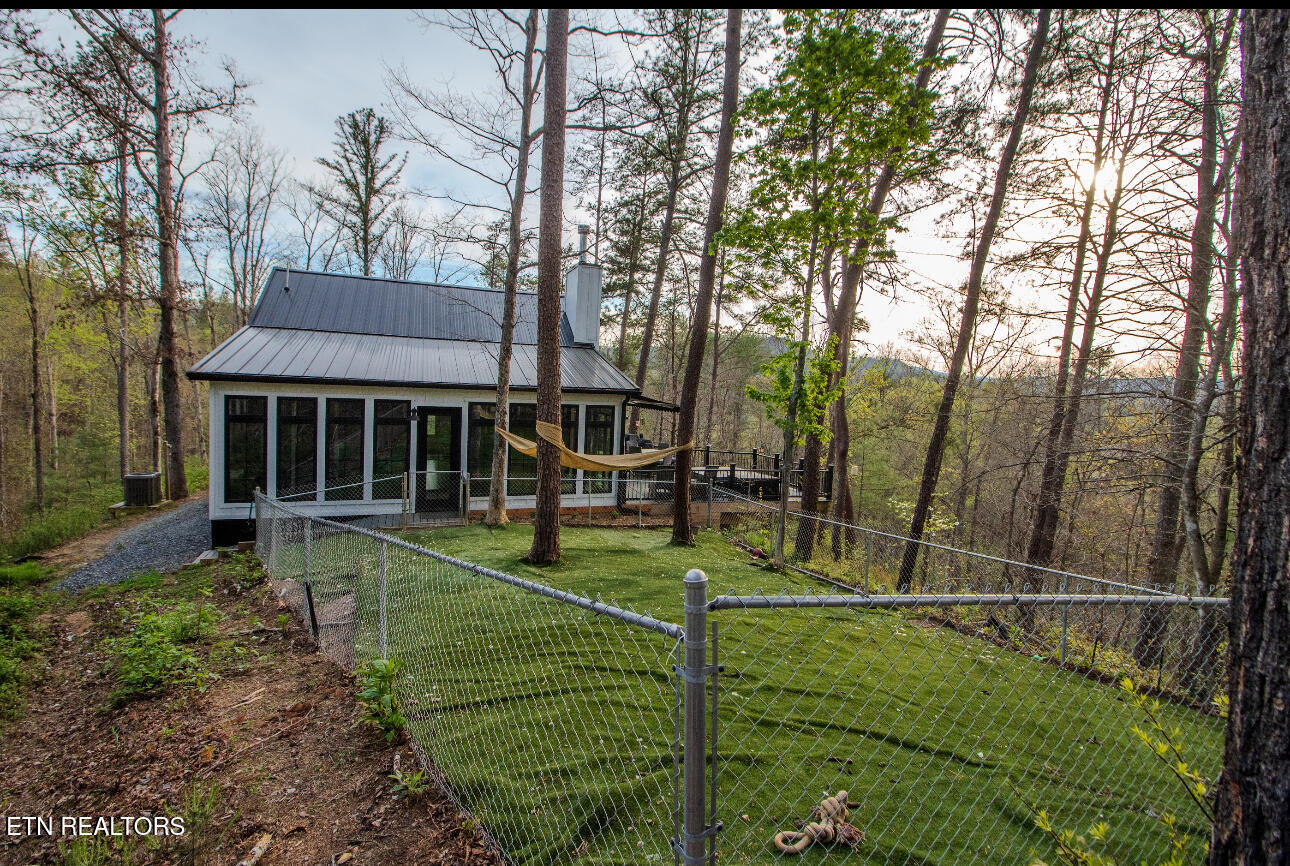 472 Highway 107 Del Rio, TN 37727 - Photo 33 of 45 IMG_6851