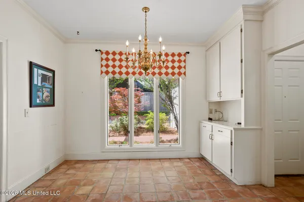 $370,000 | 11 Highland Meadows Drive, Jackson, MS 39211