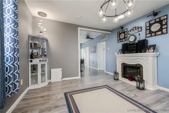 $220,000 | 5735 Elizabeth New Middletown Road Southeast, Elizabeth, IN 47117