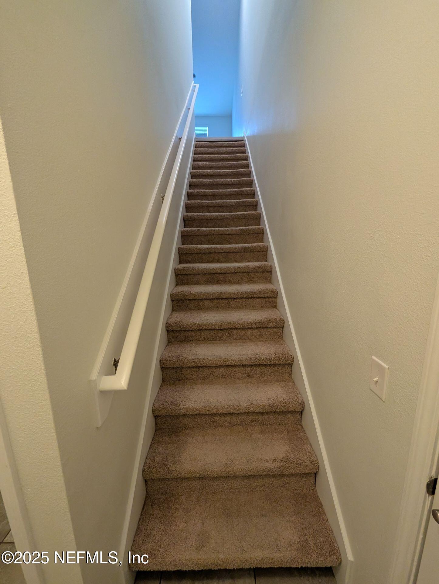 1112 Golden Lake Loop St. Augustine, FL 32084 - Photo 3 of 19 inside steps