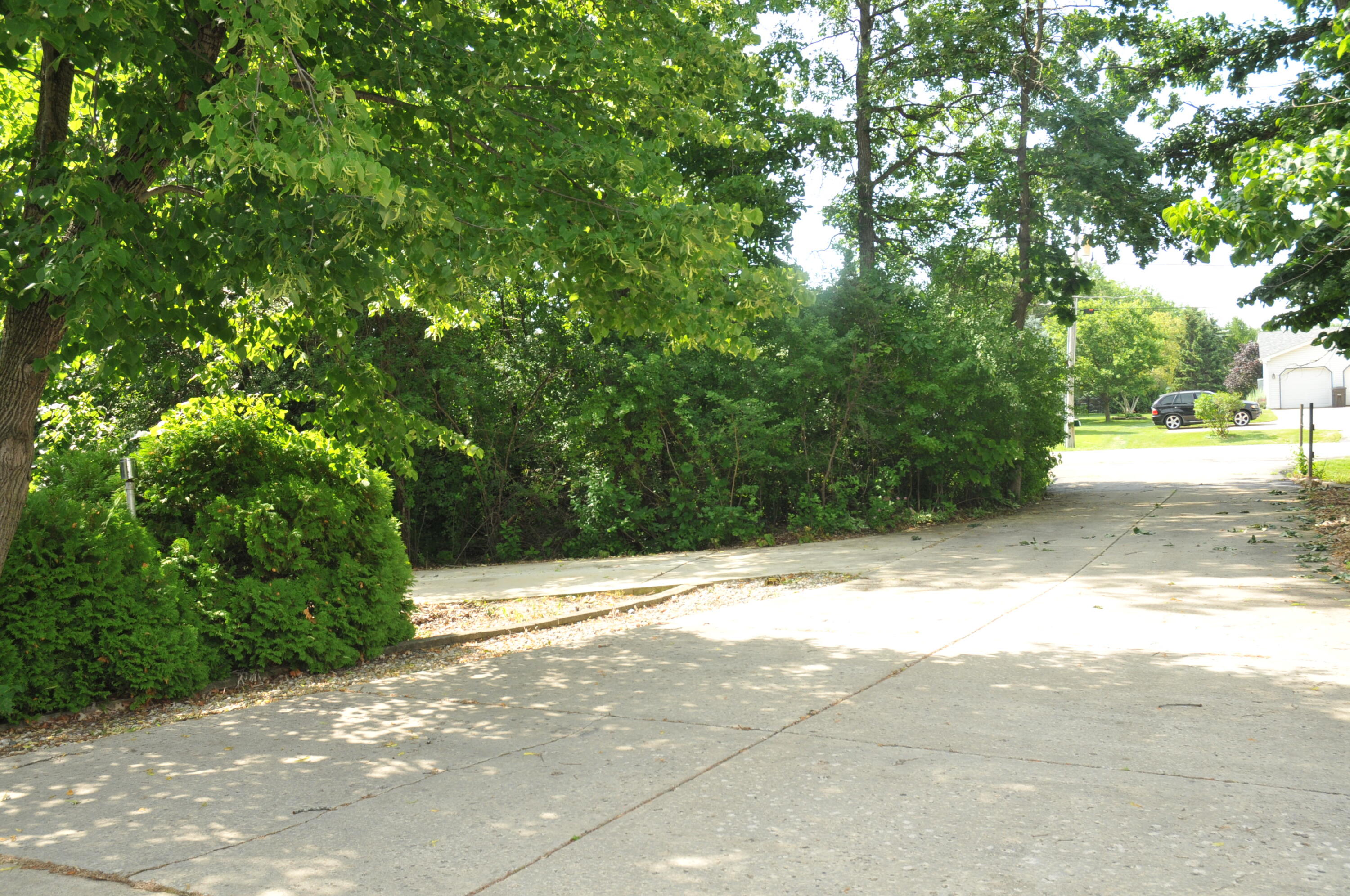 2436 5 1/2 Mile Road Caledonia, WI 53402 - Photo 43 of 44 DSC_0911