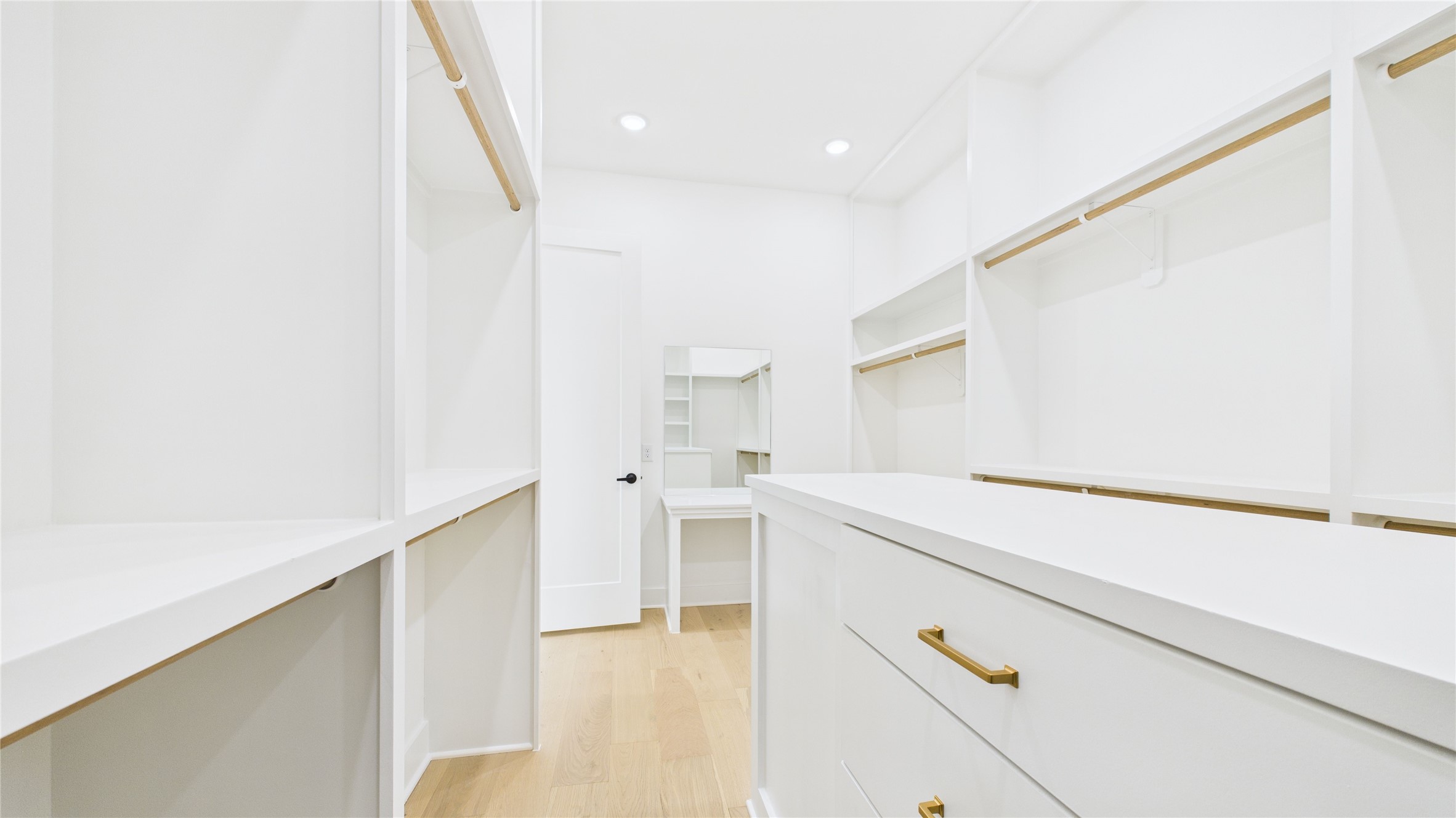 602 Jewett Street, Unit A Houston, TX 77009 - Photo 32 of 44 Don't miss the built-in vanity with mirror!