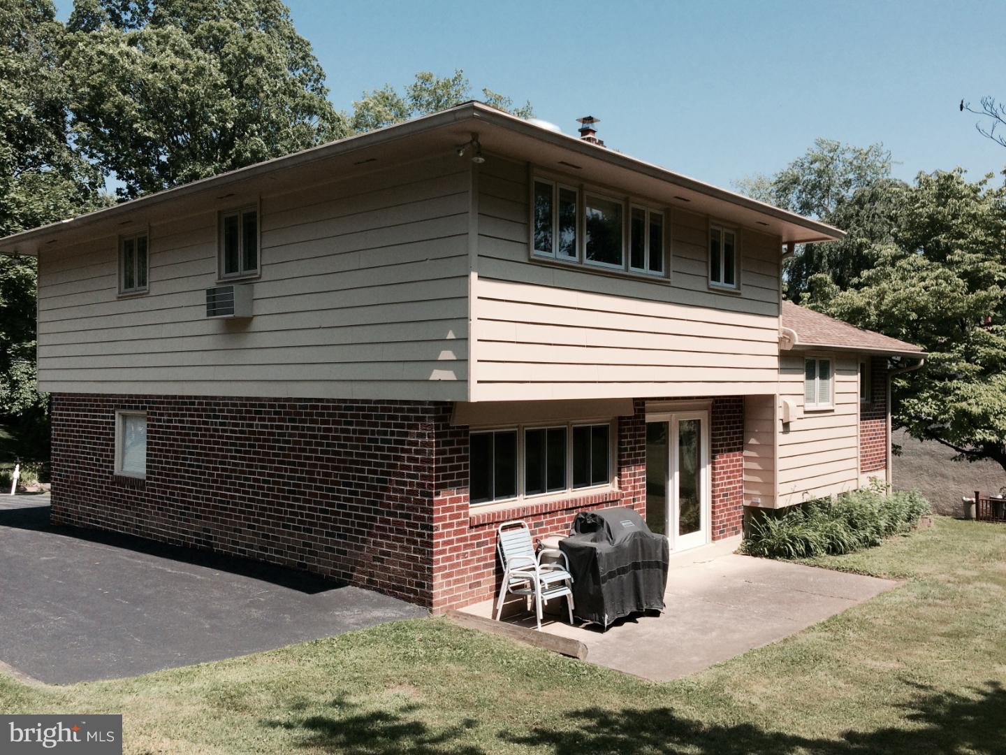 442 Malin Road Newtown Square, PA 19073 - Photo 4 of 25
