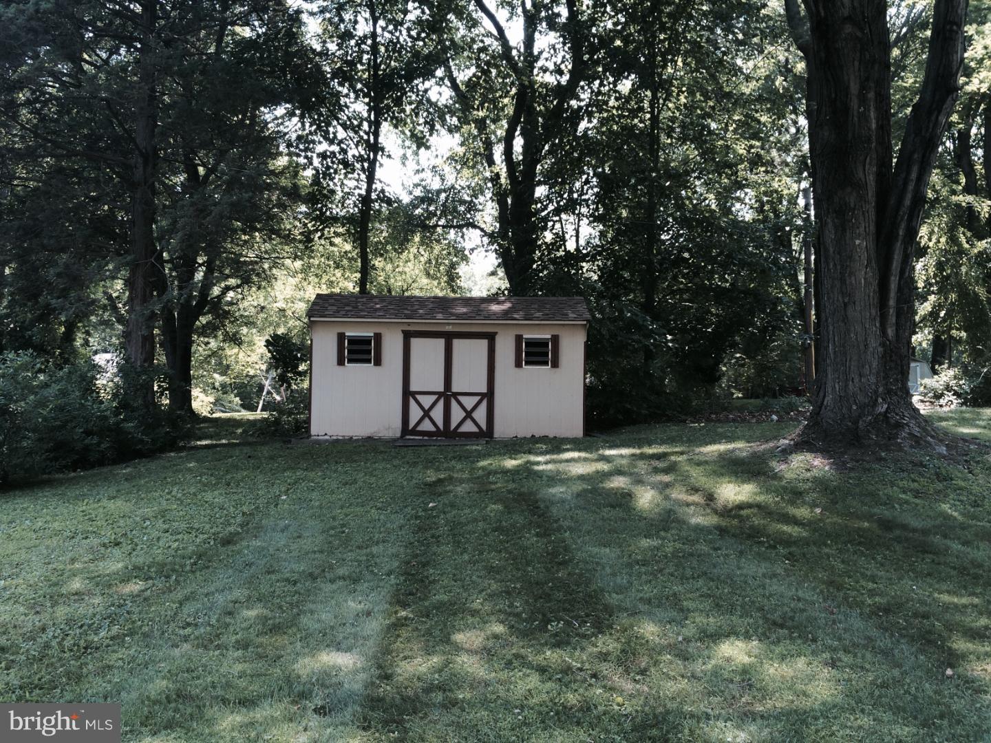 442 Malin Road Newtown Square, PA 19073 - Photo 6 of 25