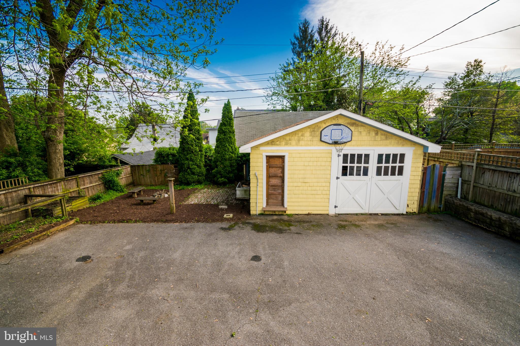 620 Orpington Road Baltimore, MD 21229 - Photo 42 of 45