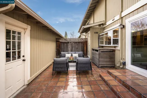 $938,000 | 182 Lawnview Circle, Danville, CA 94526