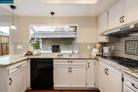 $938,000 | 182 Lawnview Circle, Danville, CA 94526