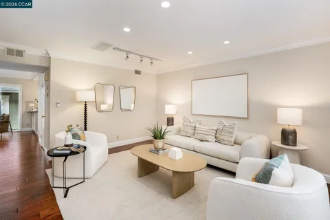 $938,000 | 182 Lawnview Circle, Danville, CA 94526