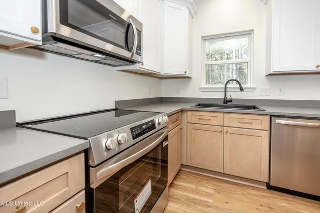 $260,000 | 811 Bay Street, Ocean Springs, MS 39564