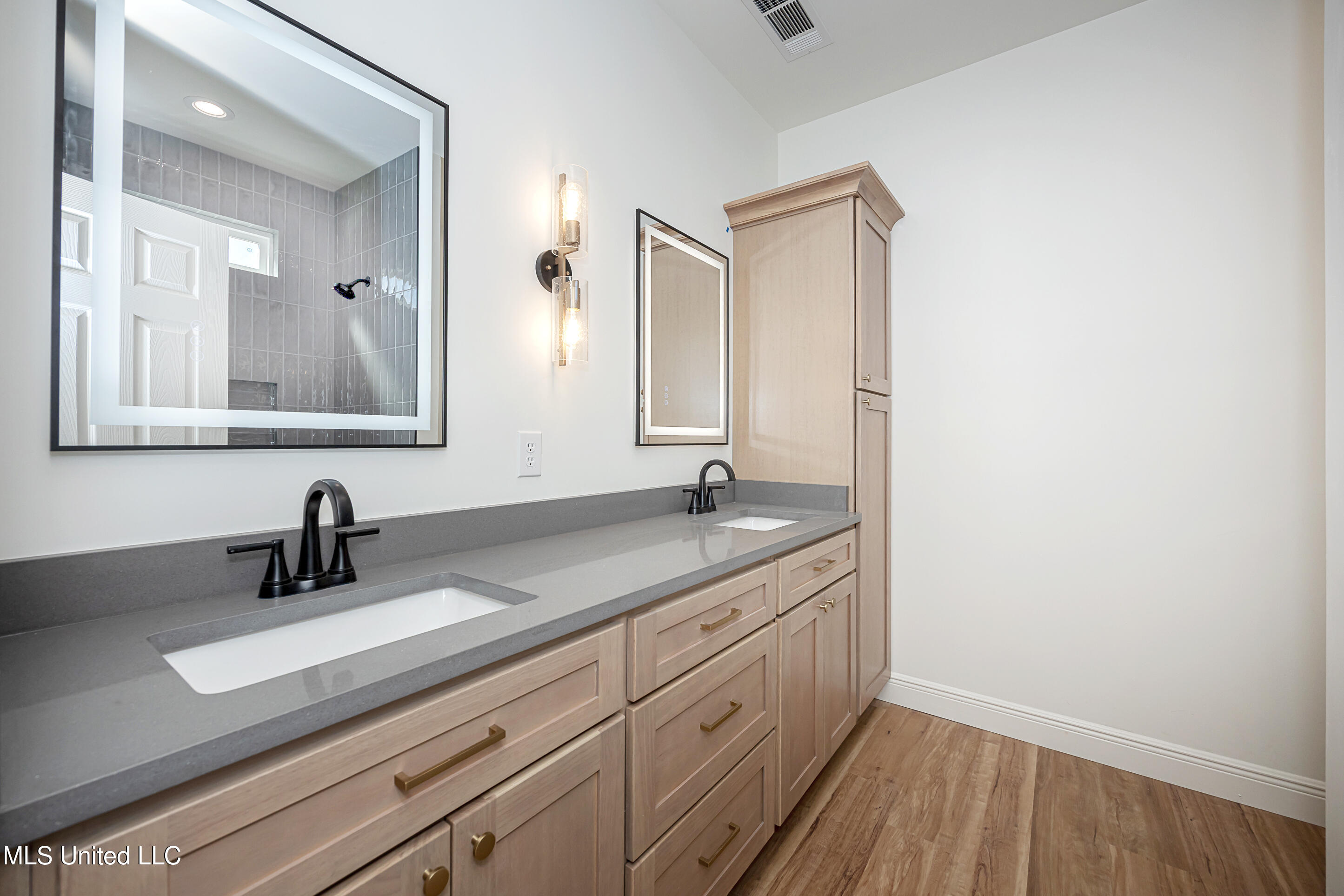 811 Bay Street Ocean Springs, MS 39564 - Photo 34 of 66 IMG_2524