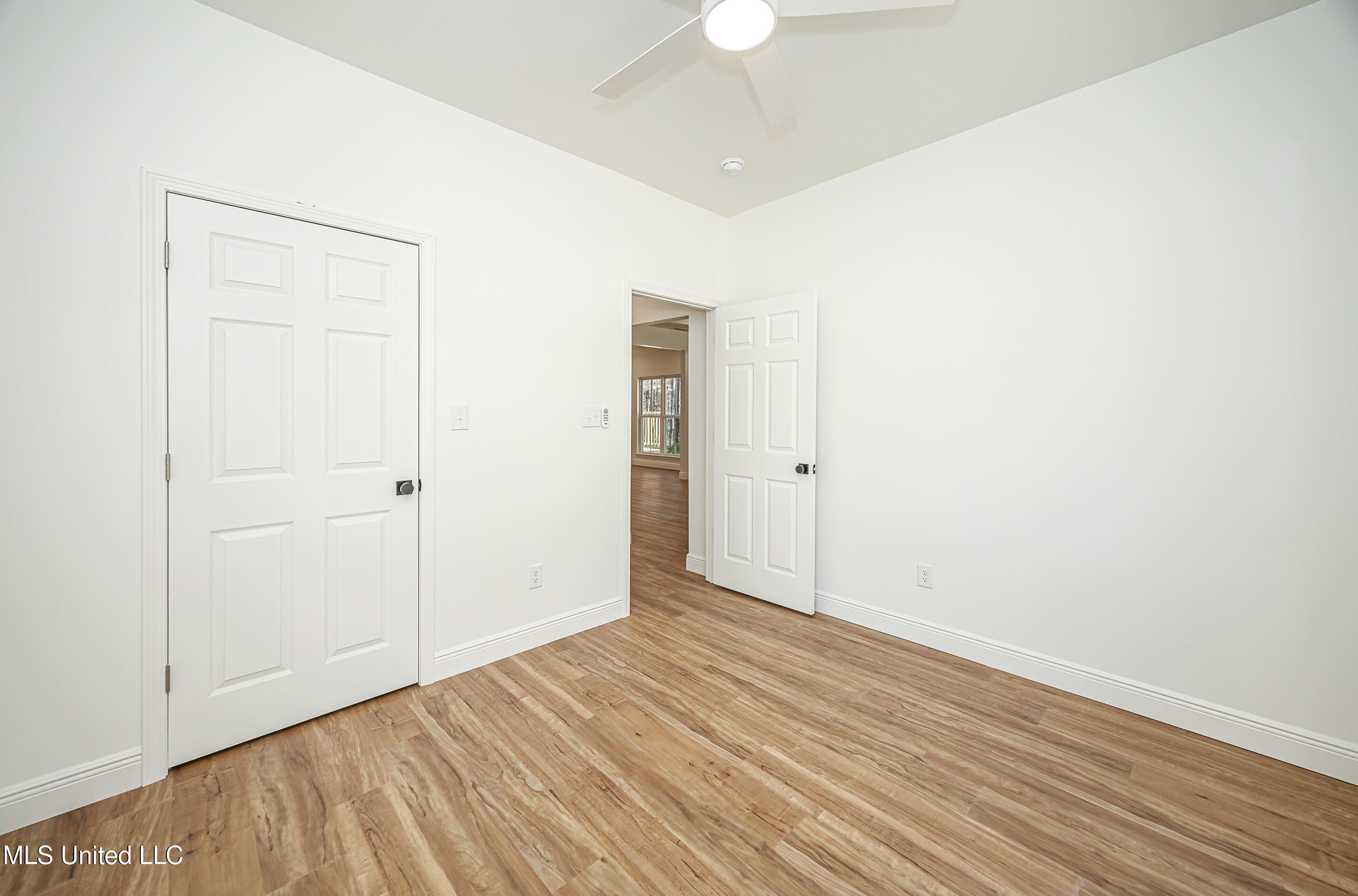 811 Bay Street Ocean Springs, MS 39564 - Photo 45 of 66 IMG_2539