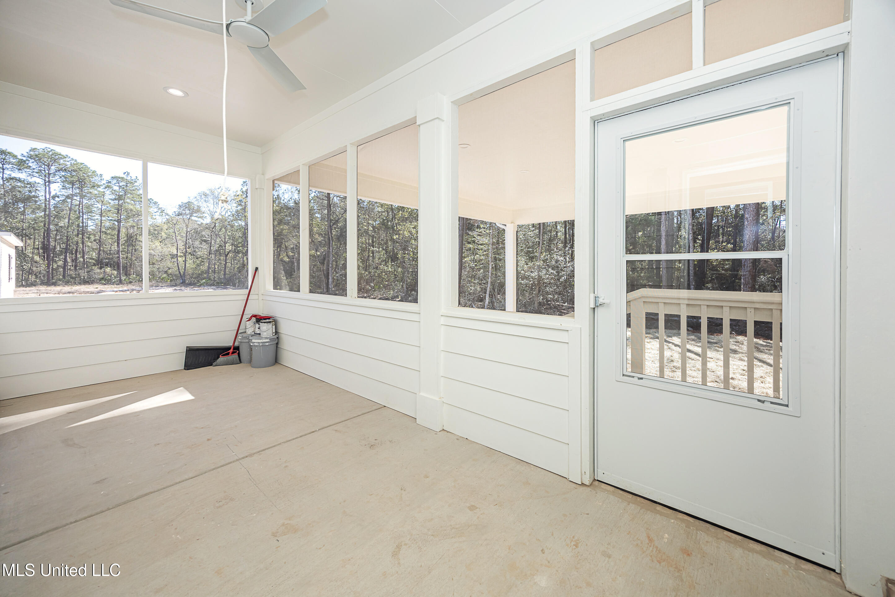 811 Bay Street Ocean Springs, MS 39564 - Photo 56 of 66 IMG_2554