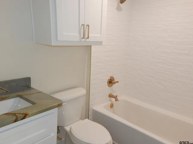 $579,500 | 121 Indian Rock Road, Gilmer, TX 75645