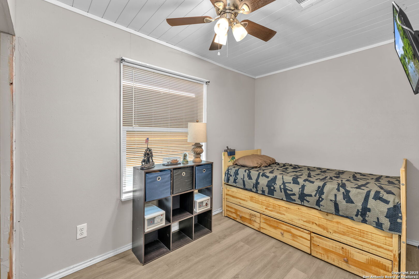 17685 Wisdom Road Lytle, TX 78052 - Photo 19 of 48