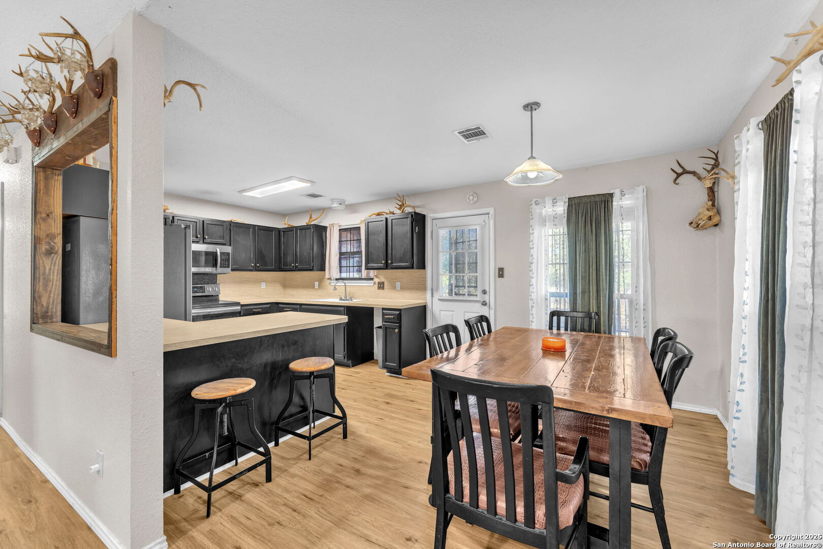 17685 Wisdom Road Lytle, TX 78052 - Photo 10 of 48