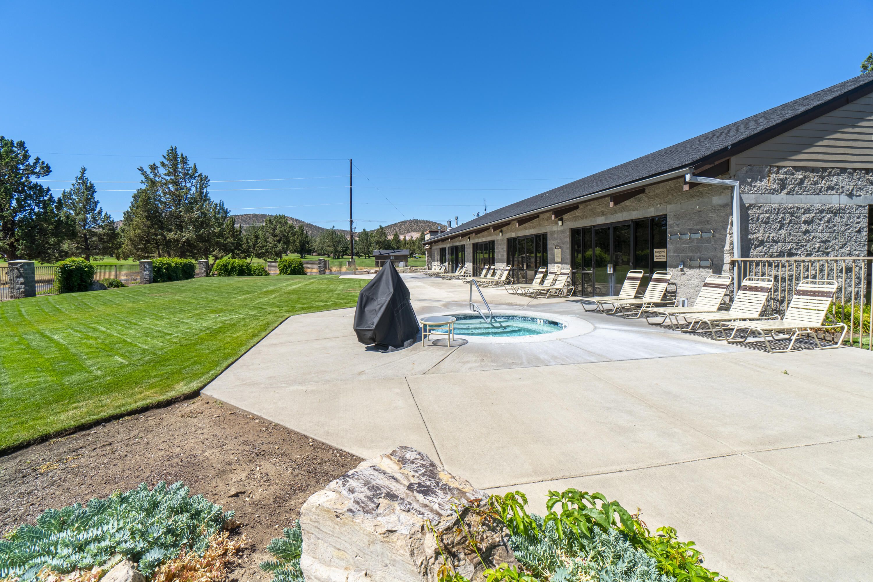 1747 Turnstone Road Redmond, OR 97756 - Photo 76 of 96
