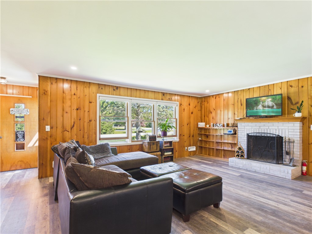 1621 Scribner Road Penfield, NY 14625 - Photo 11 of 29
