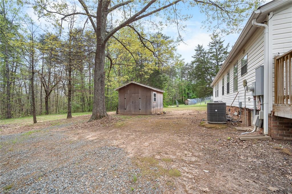 1050 Tyler Road Walnut Cove, NC 27052 - Photo 20 of 25 Gallery Image 20
