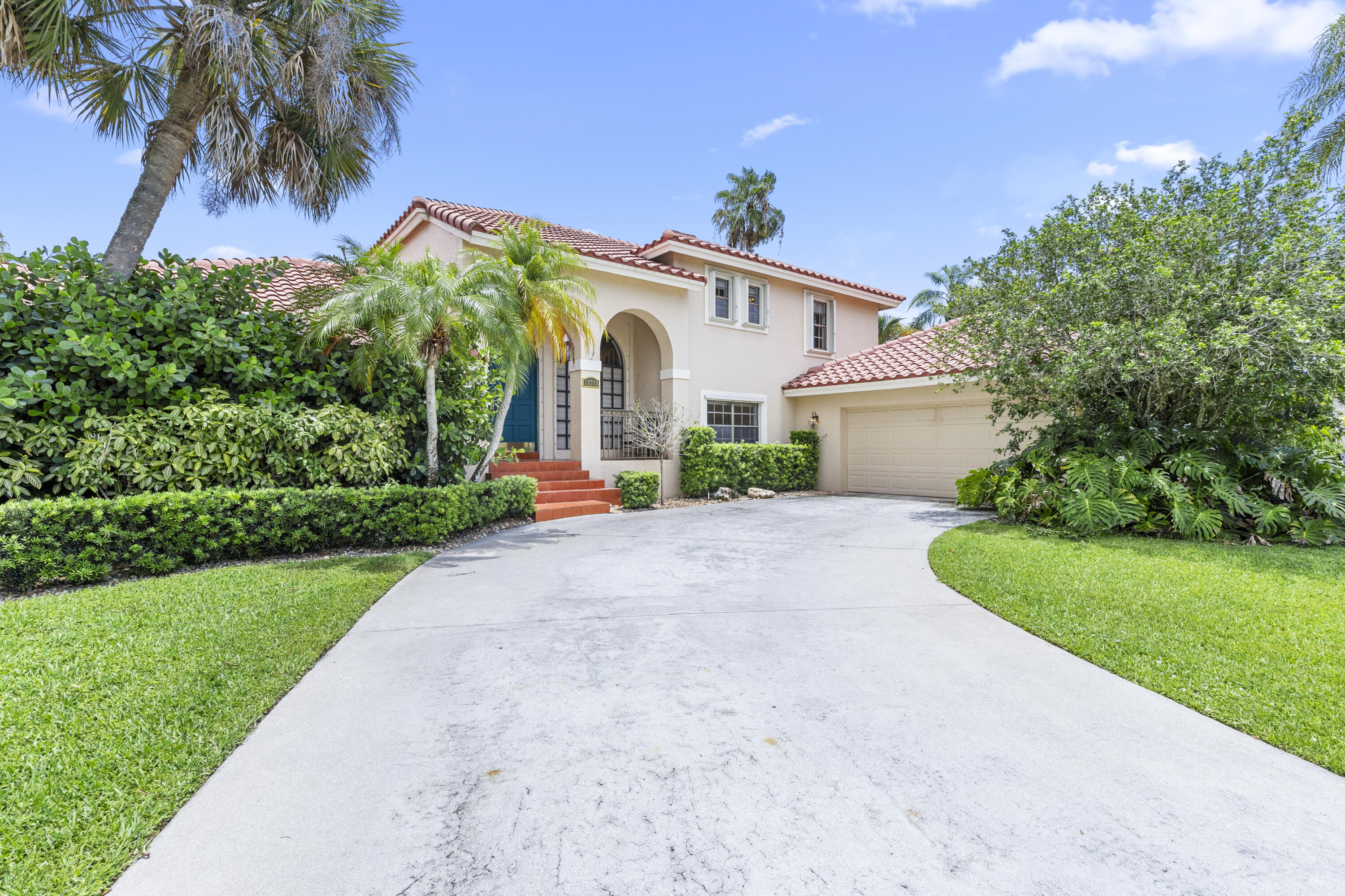 12715 Kingsway Road Wellington, FL 33414 - Photo 3 of 56 R6II1146