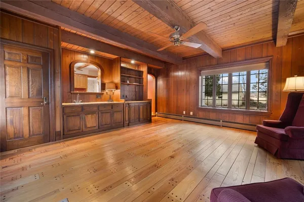 $1,495,000 | 555 Great Road, Lincoln, RI 02865