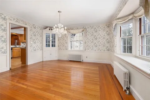 $1,395,000 | 555 Great Road, Lincoln, RI 02865