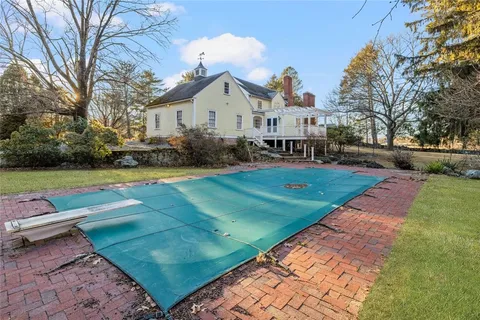 $1,395,000 | 555 Great Road, Lincoln, RI 02865